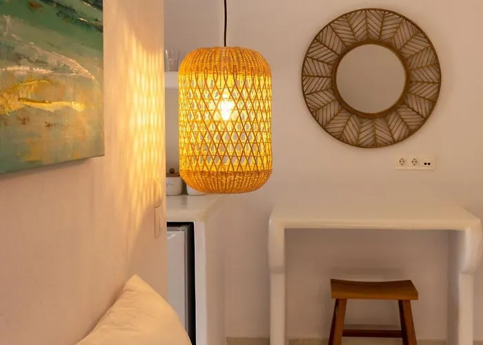 Ammos Pyrgaki Naxos * Agiassos